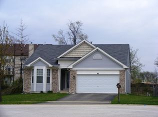 83 Flynn Ct, North Aurora, IL 60542