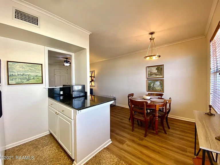 213 Bendel Rd #208 — Photo 11