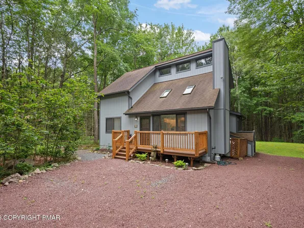 199 Cumberland Rd, Pocono Pines, PA 18350