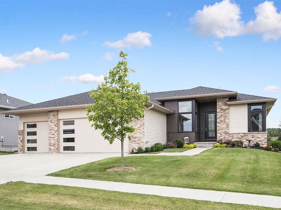 1st image of 855 Grouse Ln