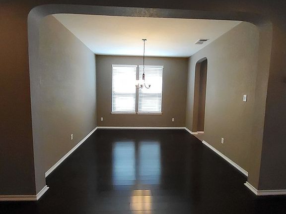4th image of 20223 Oak Panache