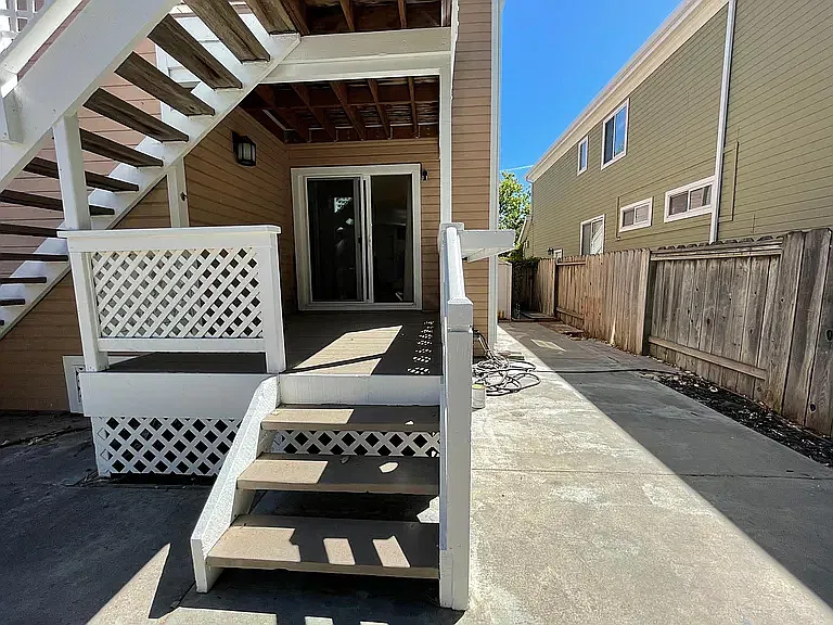 2 bed, 1.5 bath, 950 sqft, $3,100 — Photo 3