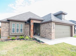 95 Mary Lake Ct, Huntsville, TX 77320