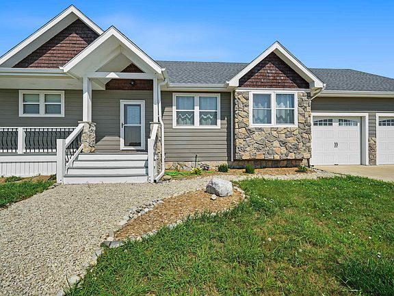 4th image of 87 Autumn Leaf Ln
