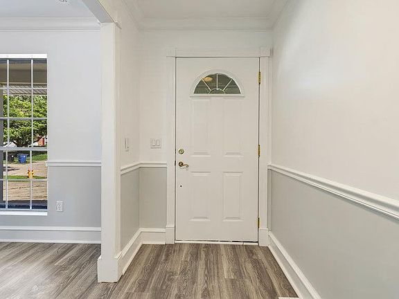 3rd image of 2843 Park New York Dr