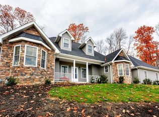 212 Stoup Rd, Mars, PA 16046