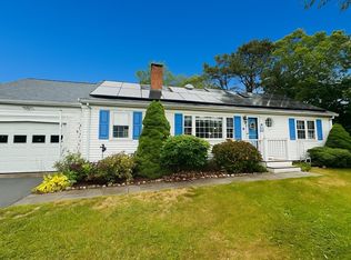 8 Jasmine Ln, Barnstable, MA 02630