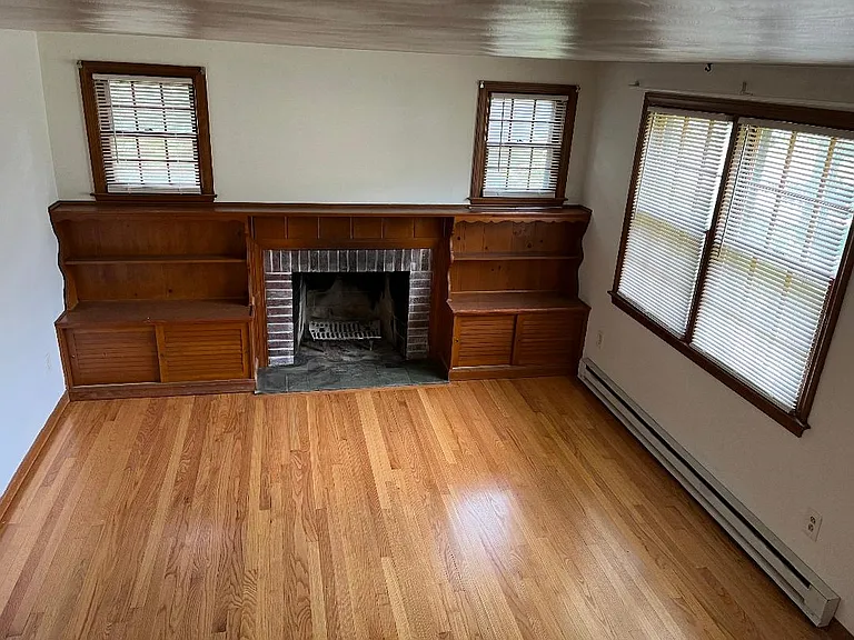 Beautiful hardwood floors in living room