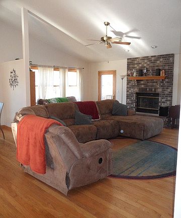 2nd image of 104 Bounty Dr NE