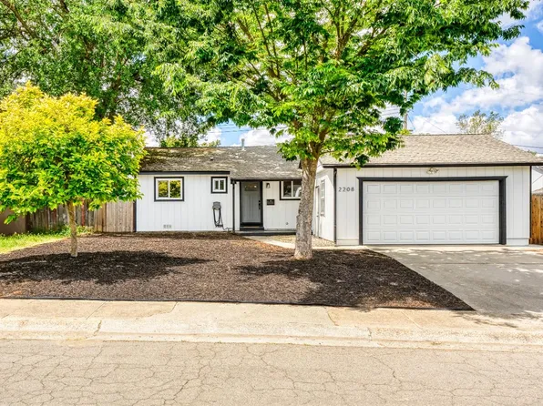 2208 Rhoda Way, Rancho Cordova, CA 95670