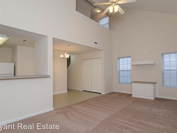 4th image of 4233 Sequoia Ct