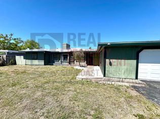 563 Parkview Dr, Sarasota, FL 34243