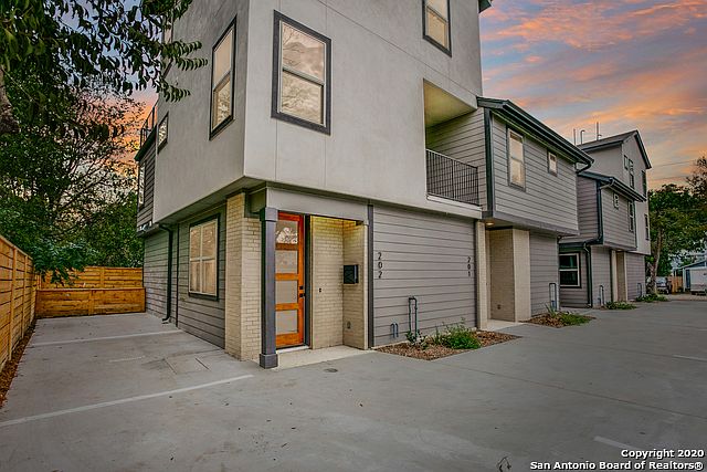 1st image of 135 Rose Ln #202