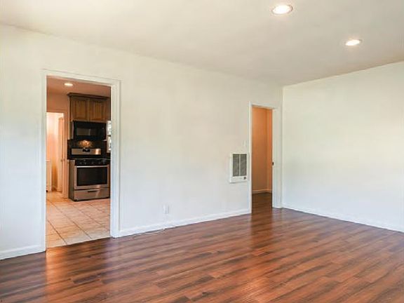 5th image of 2032 S Shenandoah St #1