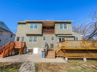 78 W Prospect St #2, Waldwick, NJ 07463
