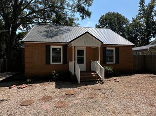 209 W Sycamore St, Zebulon, NC 27597