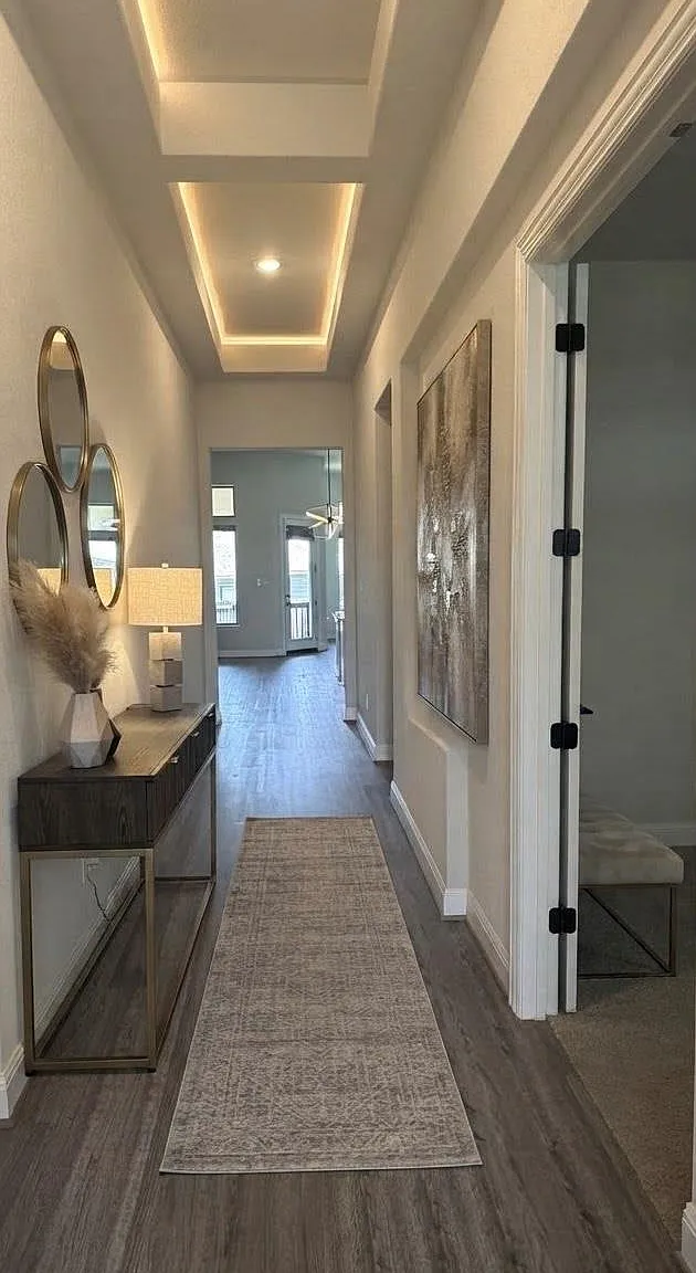 3 bed, 2.0 bath, 2483 sqft, $2,545 — Photo 3