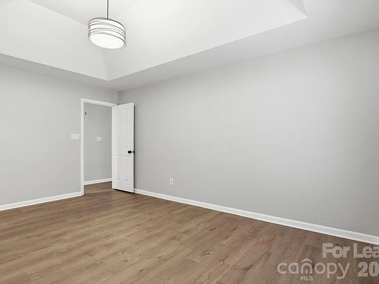 13114 Woodland Farm Dr — Photo 16