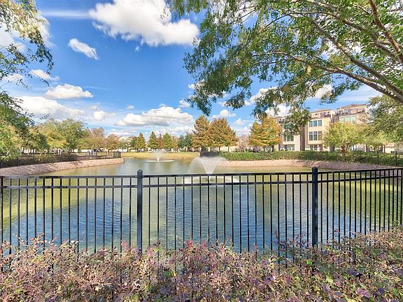 3rd image of 2620 Cheshire Oaks Dr