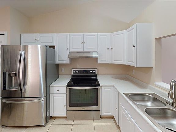 5th image of 5837 Willow Leaf Ct