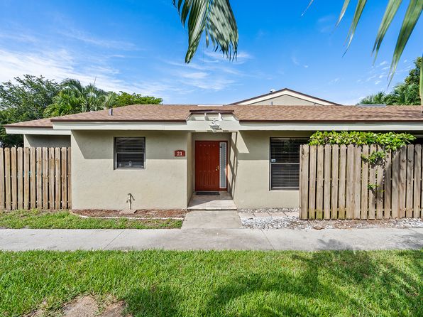 21 Meadows Dr
