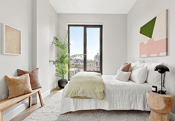 5th image of 262 9th St #904