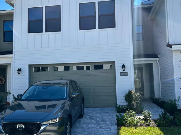11352 Newtonian Blvd, Jacksonville, FL 32256