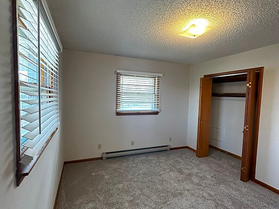 4th image of 506 James Dr APT 5
