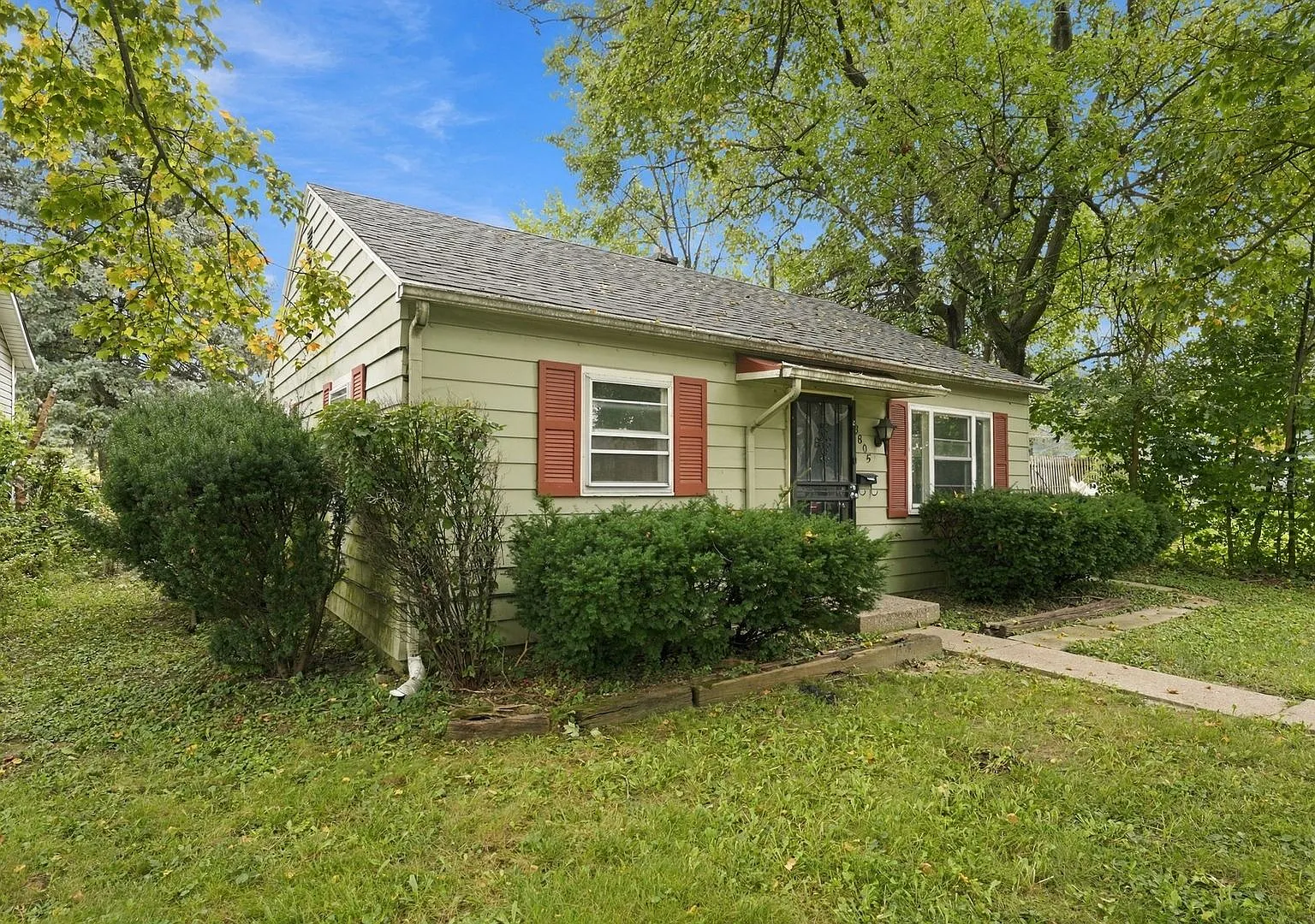 Freshly updated 3 bed house! — Photo 2