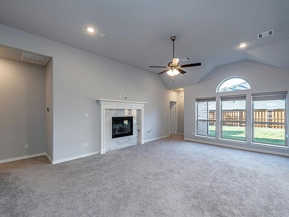 3rd image of 2908 River Bend Pl