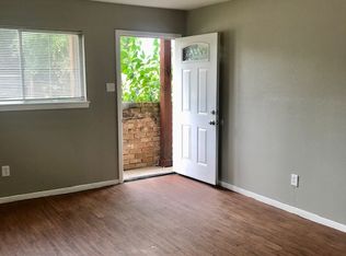 839 Ellena Rd, Houston, TX 77076