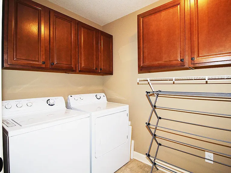 3233 Red Oak Trl — Photo 14
