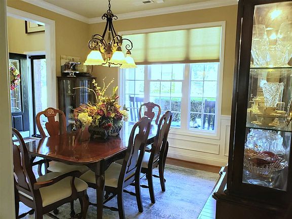 4th image of 5609 Cypress Tree Ln