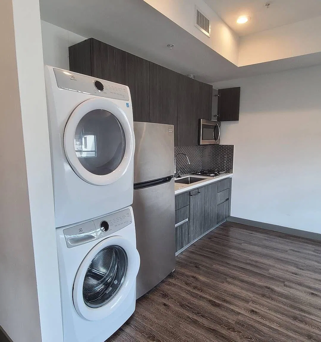 Studio, 500 sqft, $1,995 — Photo 1