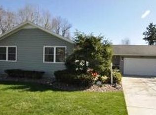 86 Sedgemoor Ct, Williamsville, NY 14221