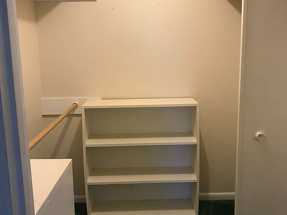 3rd image of 819 Mimosa Dr