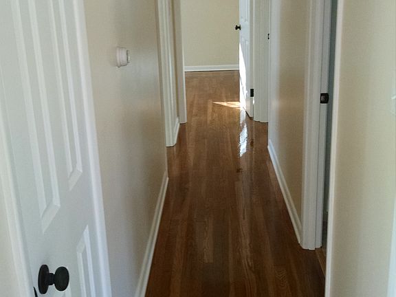 4th image of 7 Cedarwood Ln