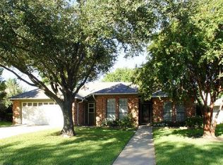 917 Wildwood Cir, Grapevine, TX 76051