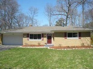 5514 Laurel Hall Dr, Indianapolis, IN