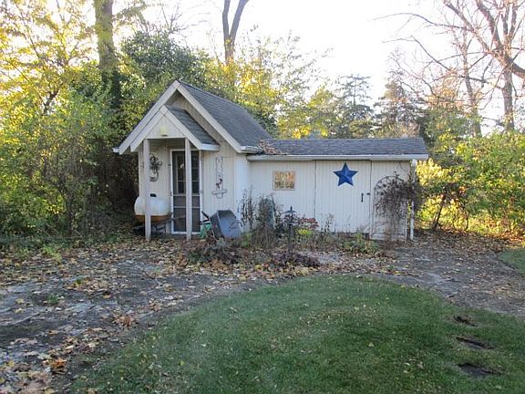 5th image of 2270 McRae Ct