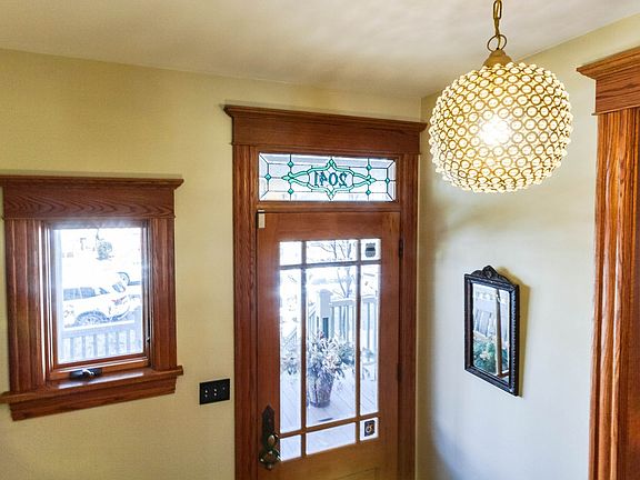 4th image of 2041 W Bradley Pl