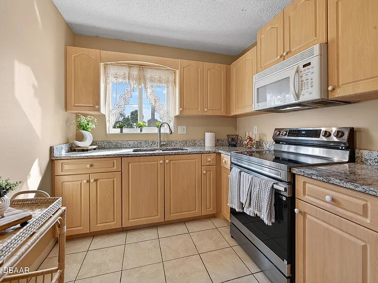 2711 N Halifax Ave #282 — Photo 9