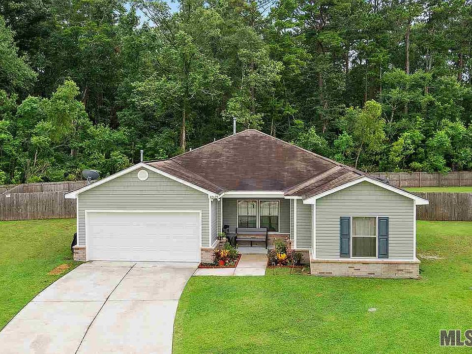 1st image of 22879 Sabine Dr