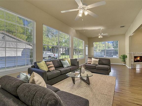2nd image of 3321 Lila Dr