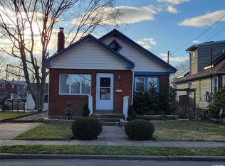 47 Marshall Ave, Lynbrook, NY 11563