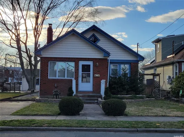 47 Marshall Avenue, Lynbrook, NY 11563