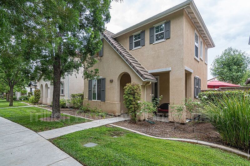 1st image of 28324 Triese St