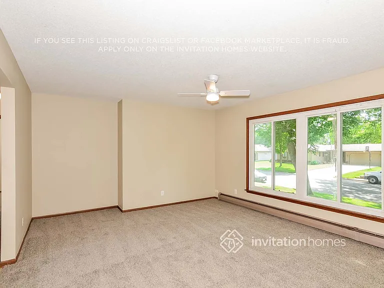 1115 Madison St S — Photo 5