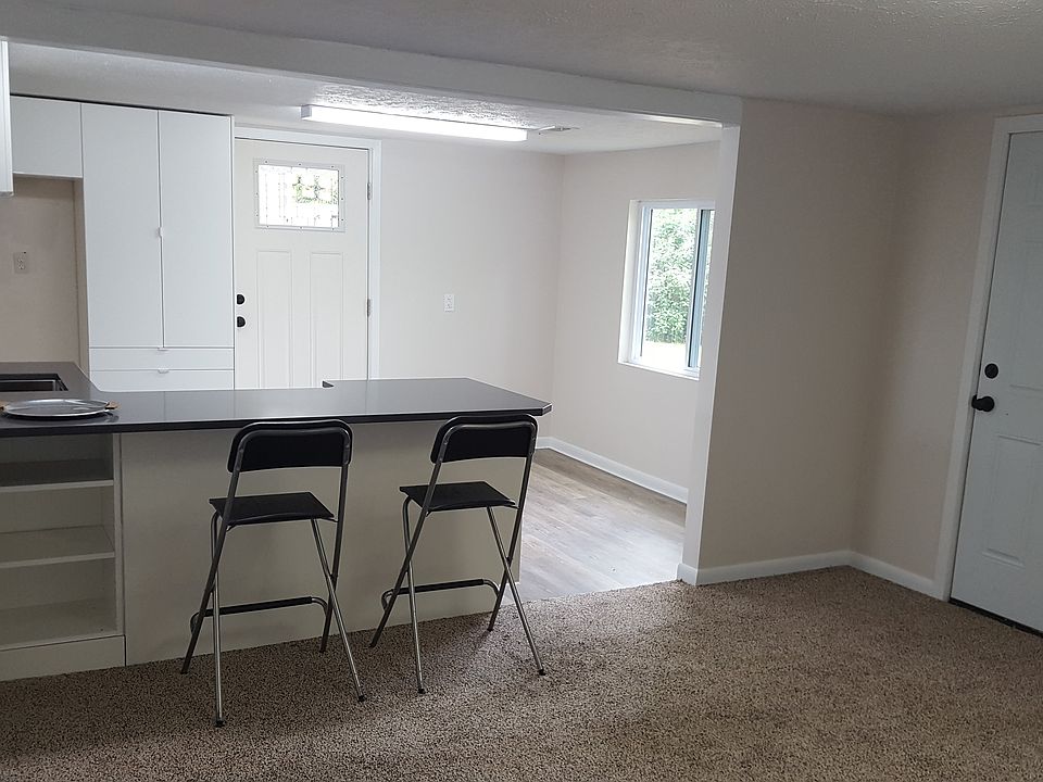 1st image of 819 Smith Ave