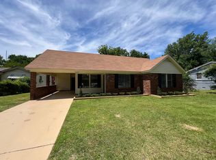3253 Old Horn Lake Rd, Memphis, TN 38109